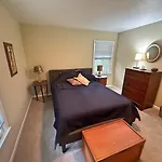 Elegance Enjoy Southern Comfort In Style Holiday home