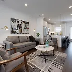 Holiday home Two Gorgeous Homes Twenty Guests Amazing Location Nashville