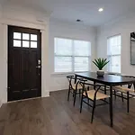 Two Gorgeous Homes Twenty Guests Amazing Location