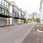 Ultra Luxury Home Minutes To Broadway Comfy Beds