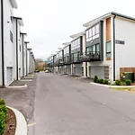 Ultra Luxury Home Minutes To Broadway Comfy Beds