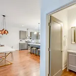 Ultra Luxury Minutes To Broadway Comfy Beds Holiday home Nashville