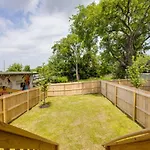 Nations Elegance Rooftop And Private Patio