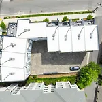 Metro Charm - Rooftop Lounge - Hot Tub *