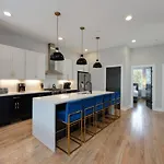 Holiday home Metro Charm - Rooftop Lounge - Hot Tub *