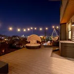 Spacious And Modern 2 Rooftops Stage Games And Holiday home Nashville