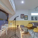 Spacious And Modern 2 Rooftops Stage Games And *