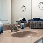 3203 Long Blvd Holiday home *