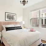 The Hart Suites By Avantstay