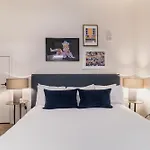 The Conway By Avantstay Apartment