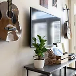 Holiday home Star Studded - Near Music Row- Private Balcony