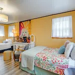 6 Mi To Downtown: 70s-themed In Nashville! * Nashville