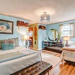 6 Mi To Downtown: 70s-themed In Nashville! Holiday home Nashville