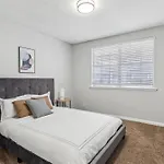 Brentwood U10 I Cozy & Comfy I 2Bd I Free Parking