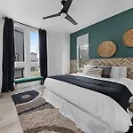 Holiday home The Daylily & The Aster - Two Four Bedroom Homes *