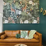 The Jungle - Near Restaurants, Coffee And Bars * Nashville