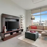 5M302 City Skyline Views From This Light Filled