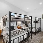 Magnificent 4 Bedroom Home -W Balcony & Fireplace