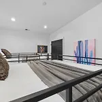 Magnificent 4 Bedroom Home -W Balcony & Fireplace