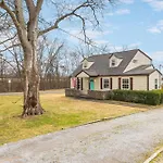 Big Cozy House 3 Mi To Downtown With Outdoor Fire Pit