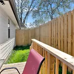 Cute, Charming, West Nash,1 Bed 1bath , Private Fenced Yard Holiday home Nashville