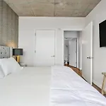 Golden Luxe Suite Downtown Nashville