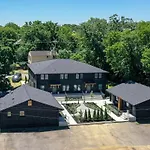 The Nomad 8Br Buyout 32 Guests In Hillsboro