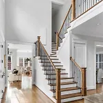 Holiday home Luxe Large With Movie Room, Hot Tub, Garage