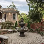 Luxe Large With Movie Room, Hot Tub, Garage