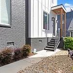 The Willie - Newly Redesigned, Game Room & Rooftop