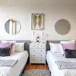 Holiday home A Spacious With Amazing Views And Elevated Outdoor Spaces *