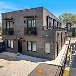 Kay\'S Retreat - Brand New Walk To Restaurants