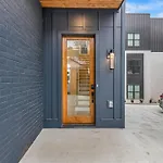 Holiday home Luxury Hot Tub & Rooftop Deck Downtown *