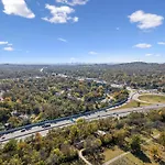 East Nash Condo 13 Mins From Broadway