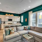 Huge Roof Deck With Games 10 Mins To Broadway Nashville
