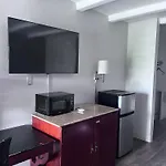 Expressway Inn Airport Downtown