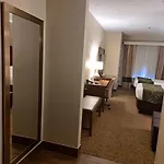 Comfort Near Percy Priest Hotel 4*
