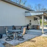 The Den At J-barn - Secluded Retreat Holiday home Nashville