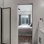 Highland Station - Private Rooftop - Sleeps 14 *