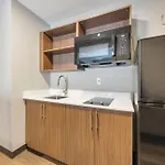 Hotel Homestay Suites
