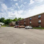 Hotel Homestay Suites
