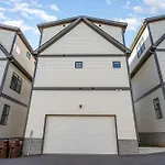 Sunspire-Private Deck-In East Nashville