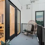 Apartment New Ph With Rooftop Lounge And Close To Broadway Nashville