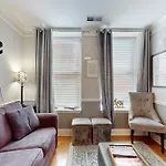 Apartment Polk 401