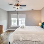 Holiday home Couple Townhome Getaway Near East