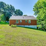 7 Mi To Dtwn Apt With Spacious Yard In Nashville