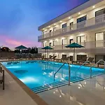 Downtown Luxury Pool Gym Free Parking 312 Holiday home Nashville