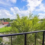 Play At 8th & Argyle Elite Vacation Spot