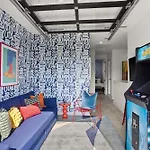 Pop Art Retreat On Legendary 8th - Walk Everywhere *