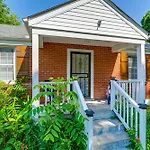 7 Mi To Dtwn Apt With Spacious Yard In Nashville